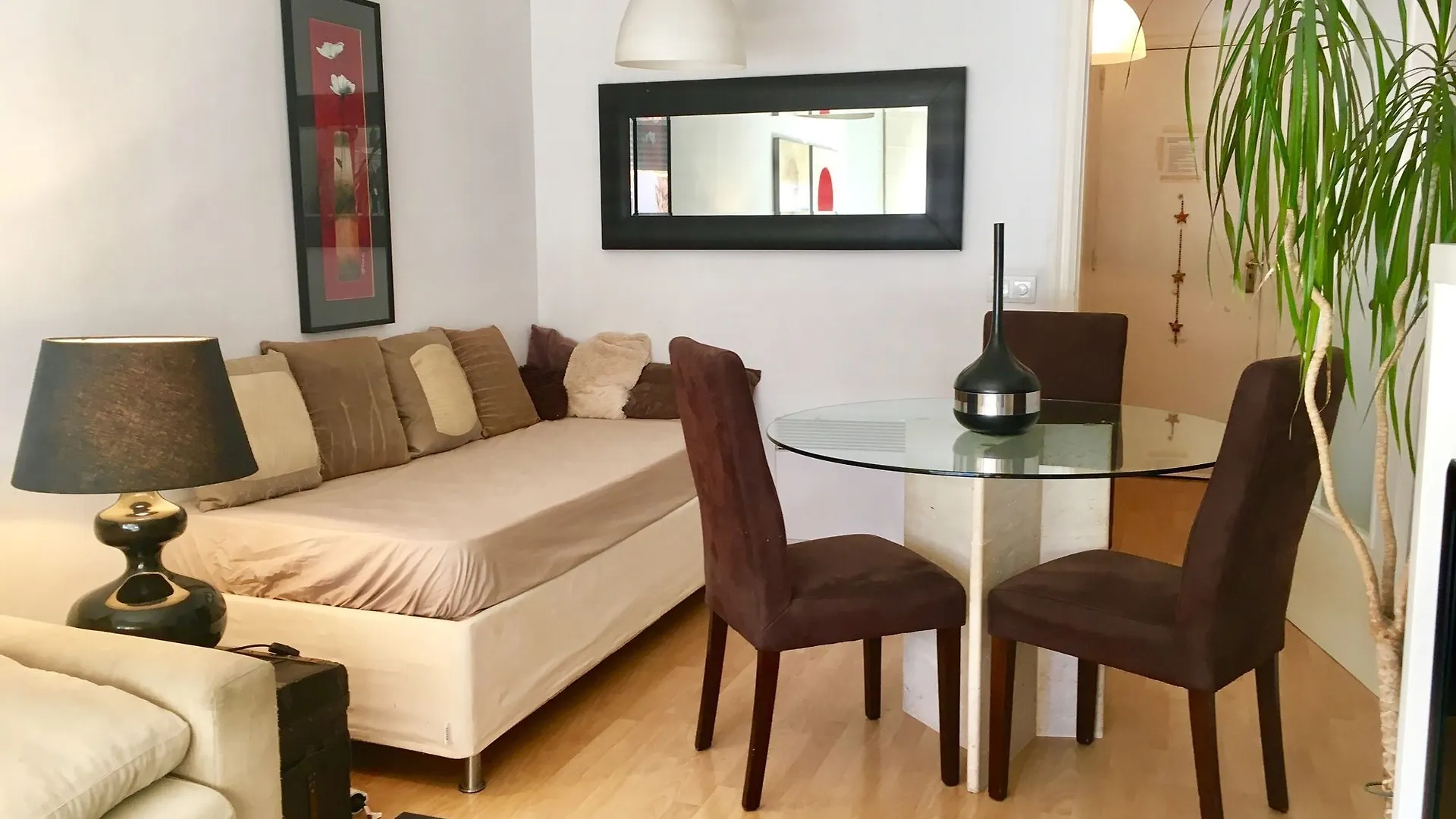 Sants Apartment With Terrace Barcelona